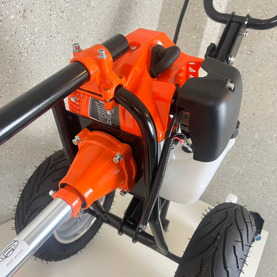 Roçadora a gasolina com rodas Extreme Tools 52cc: desempenho e precisão