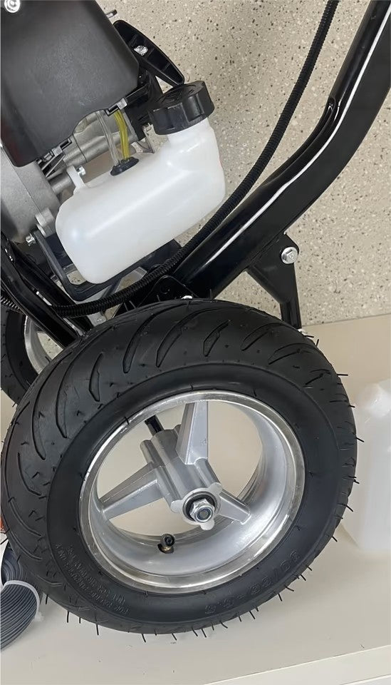 Roçadora a gasolina com rodas Extreme Tools 52cc: desempenho e precisão